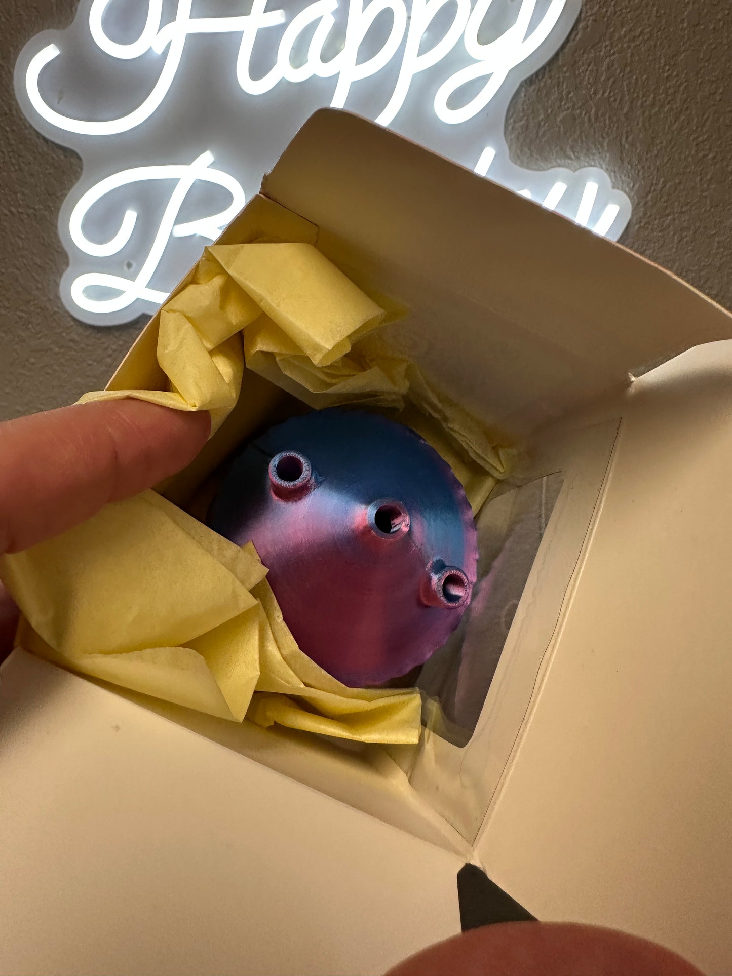 Shiny reflecting cupcake 🧁