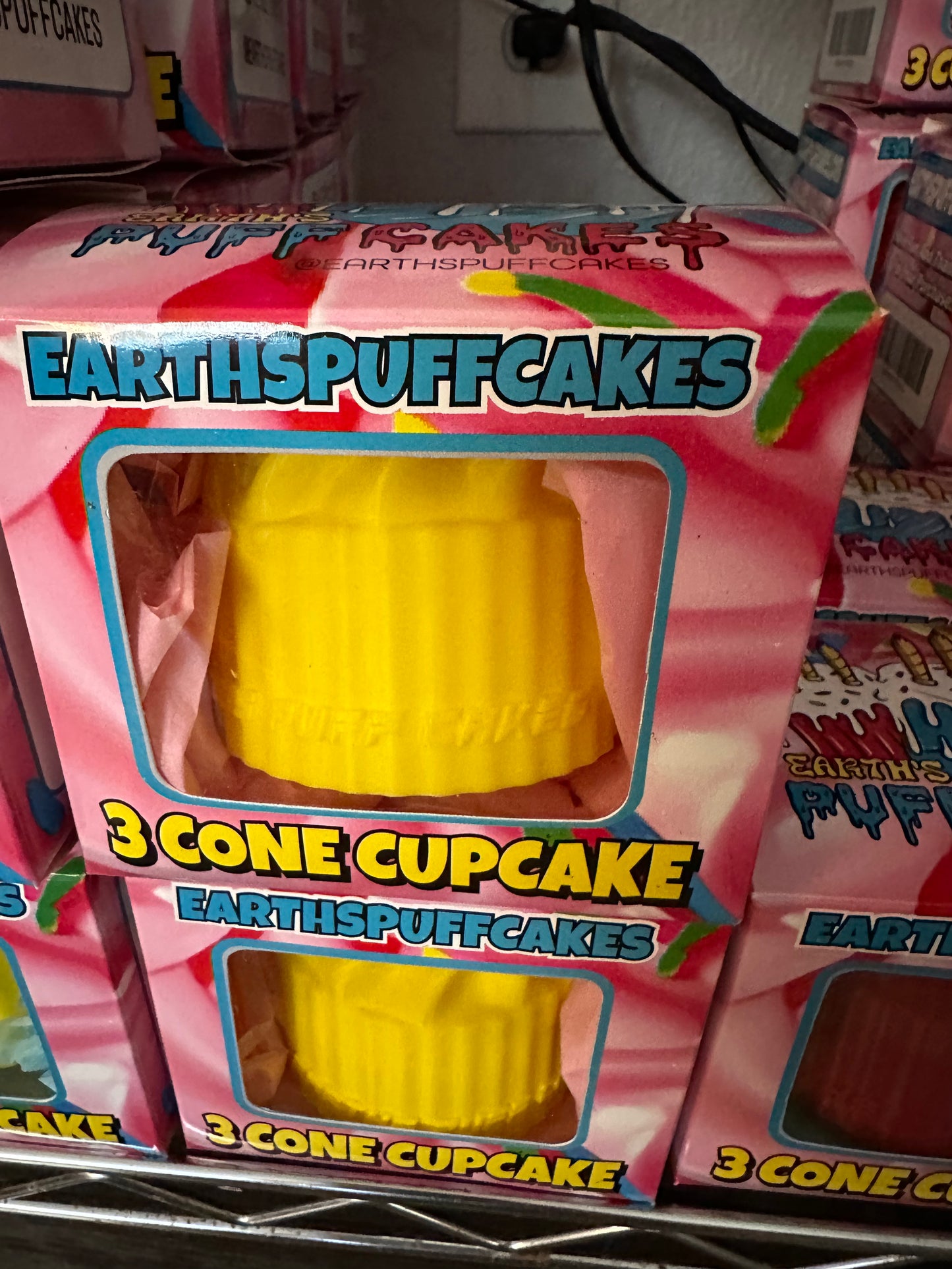 Bright Yellow cupcake 🧁