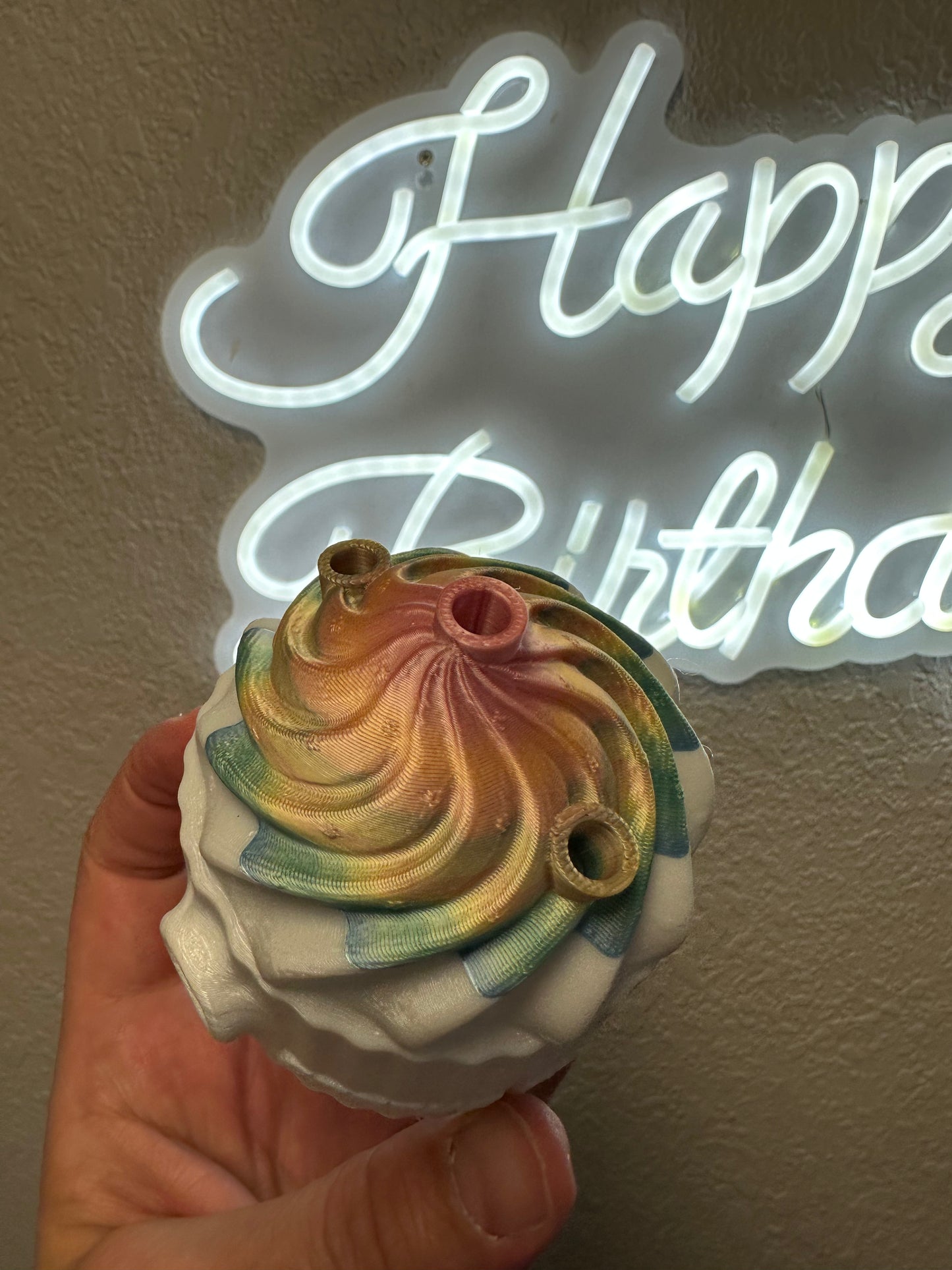 White rainbow top cupcake 🧁