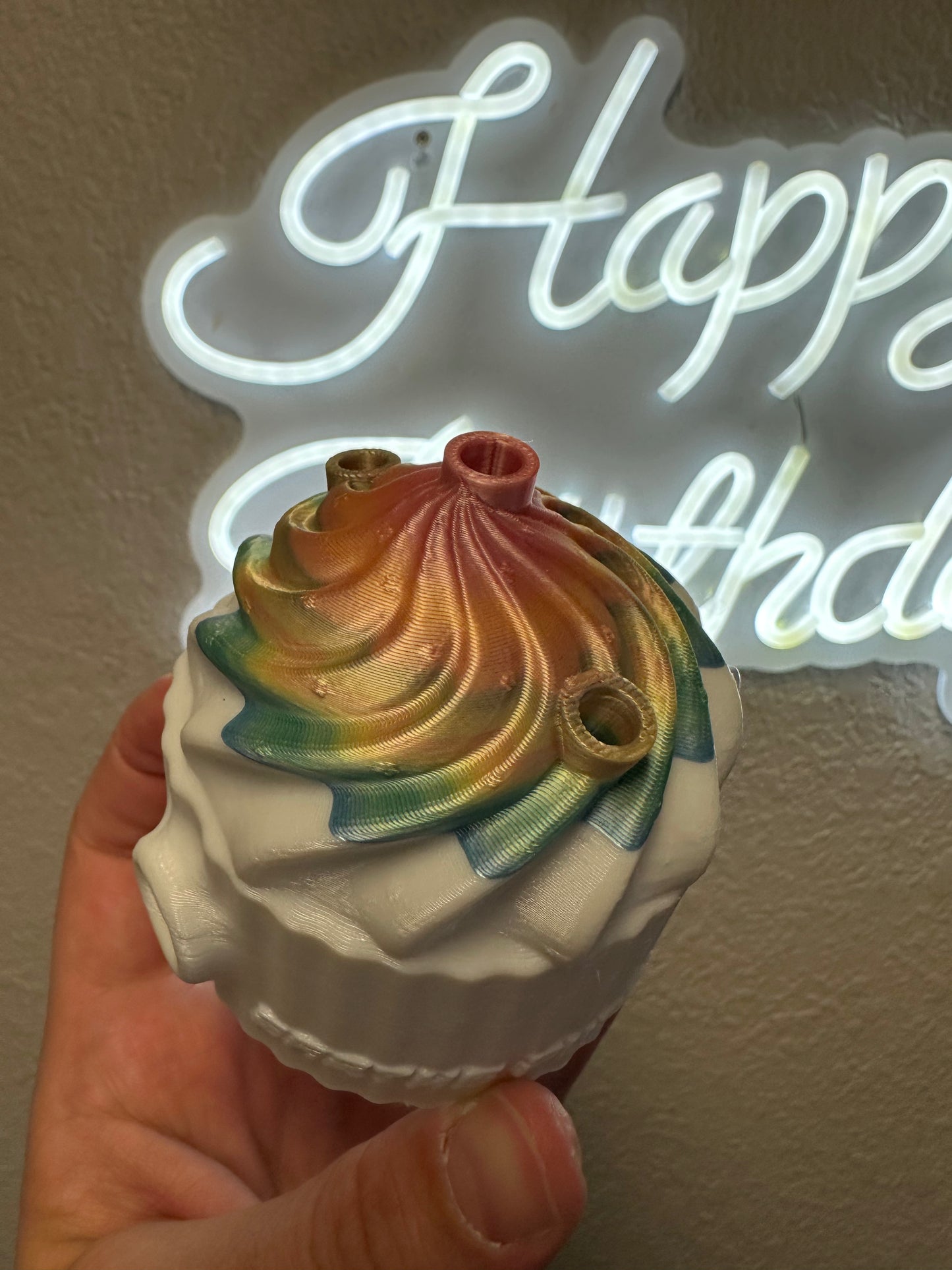 White rainbow top cupcake 🧁