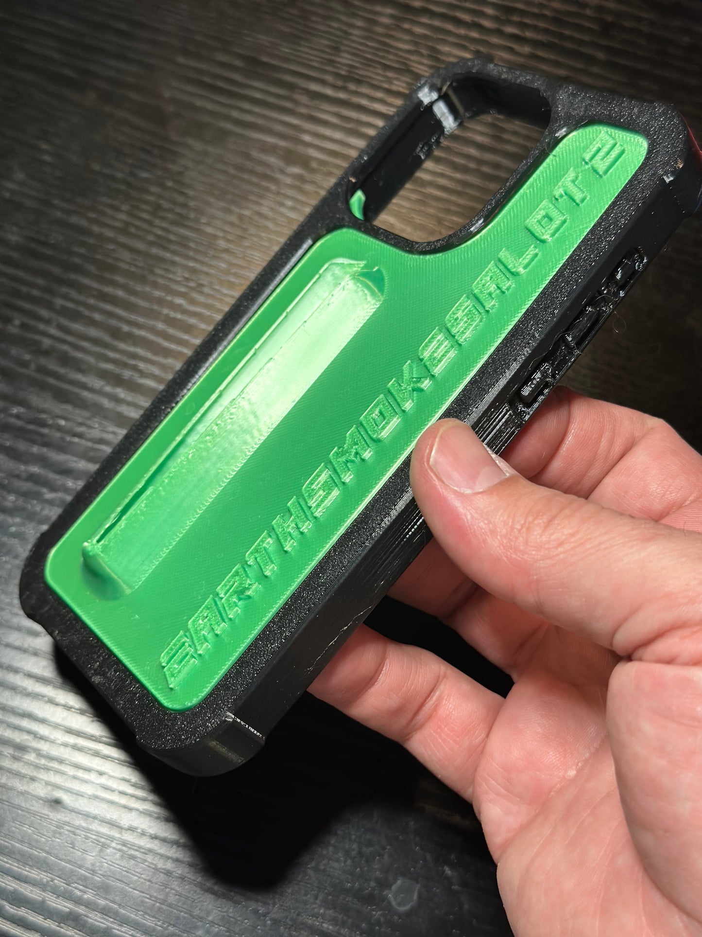 Earthsmokesalot2 green phone case
