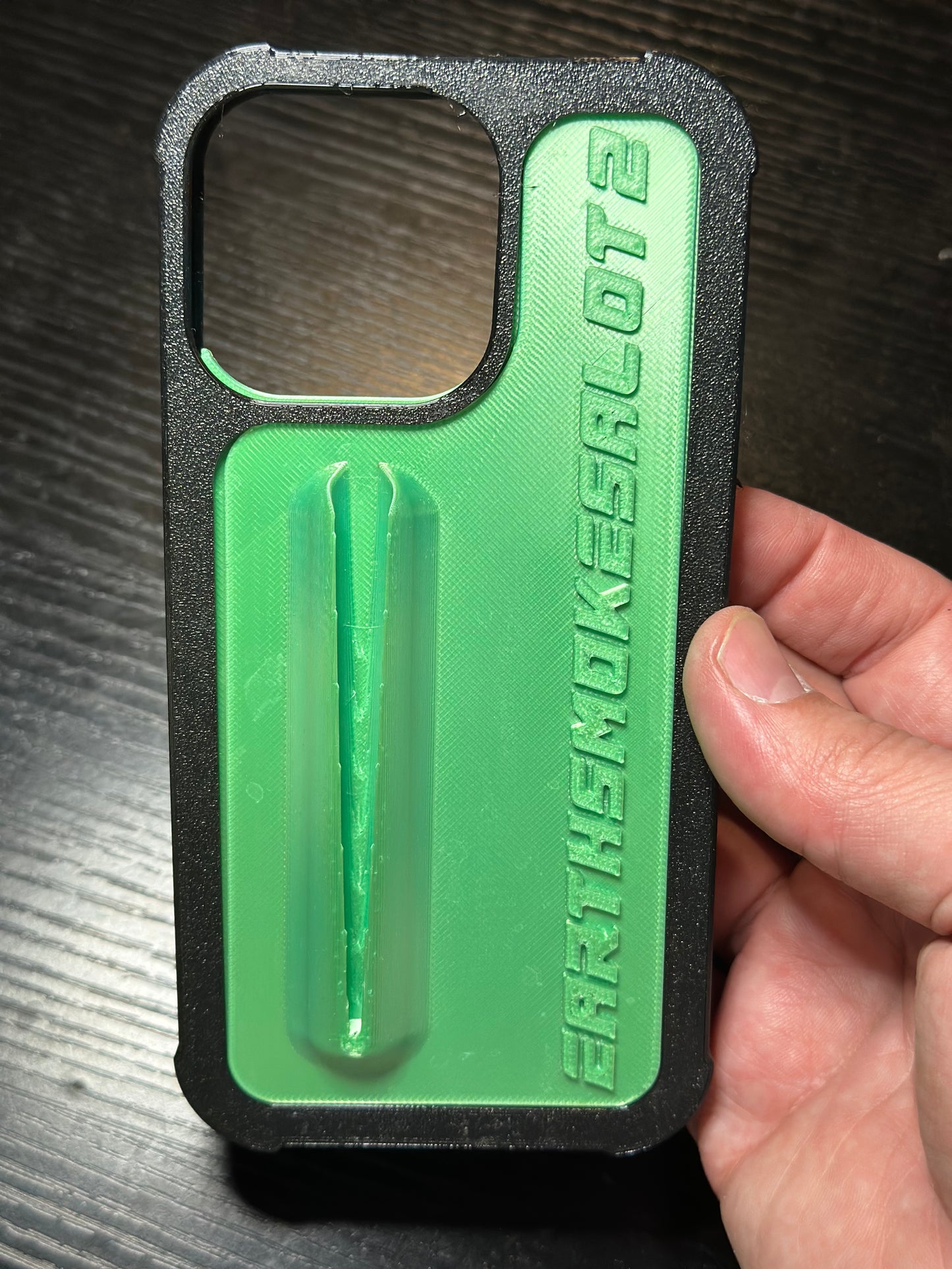 Earthsmokesalot2 green phone case