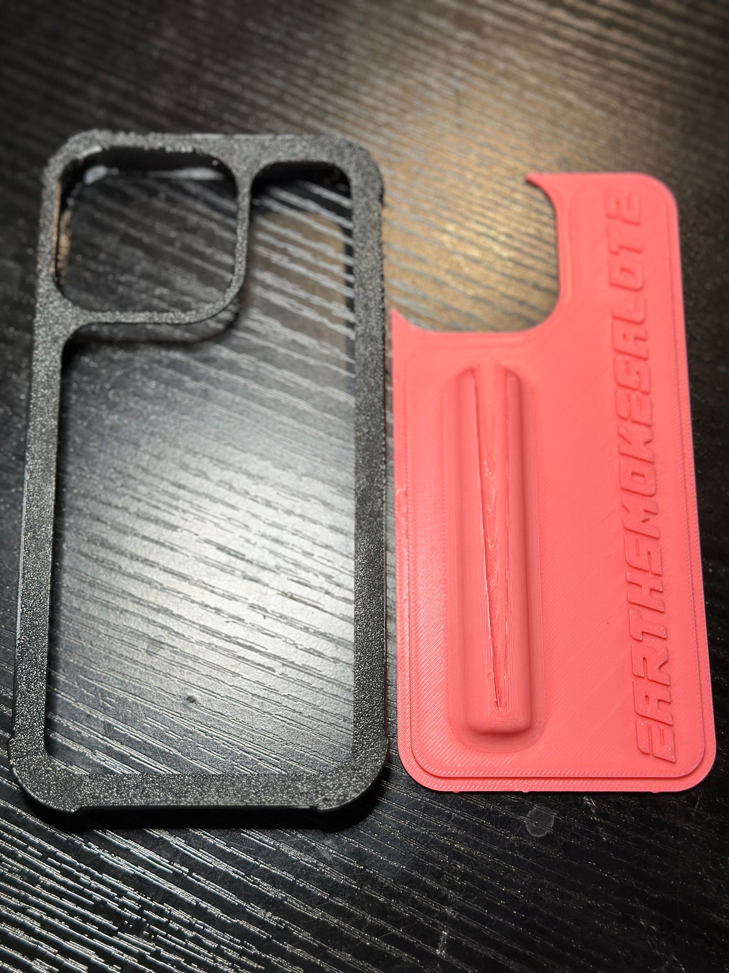Earthsmokesalot2 pink phone case