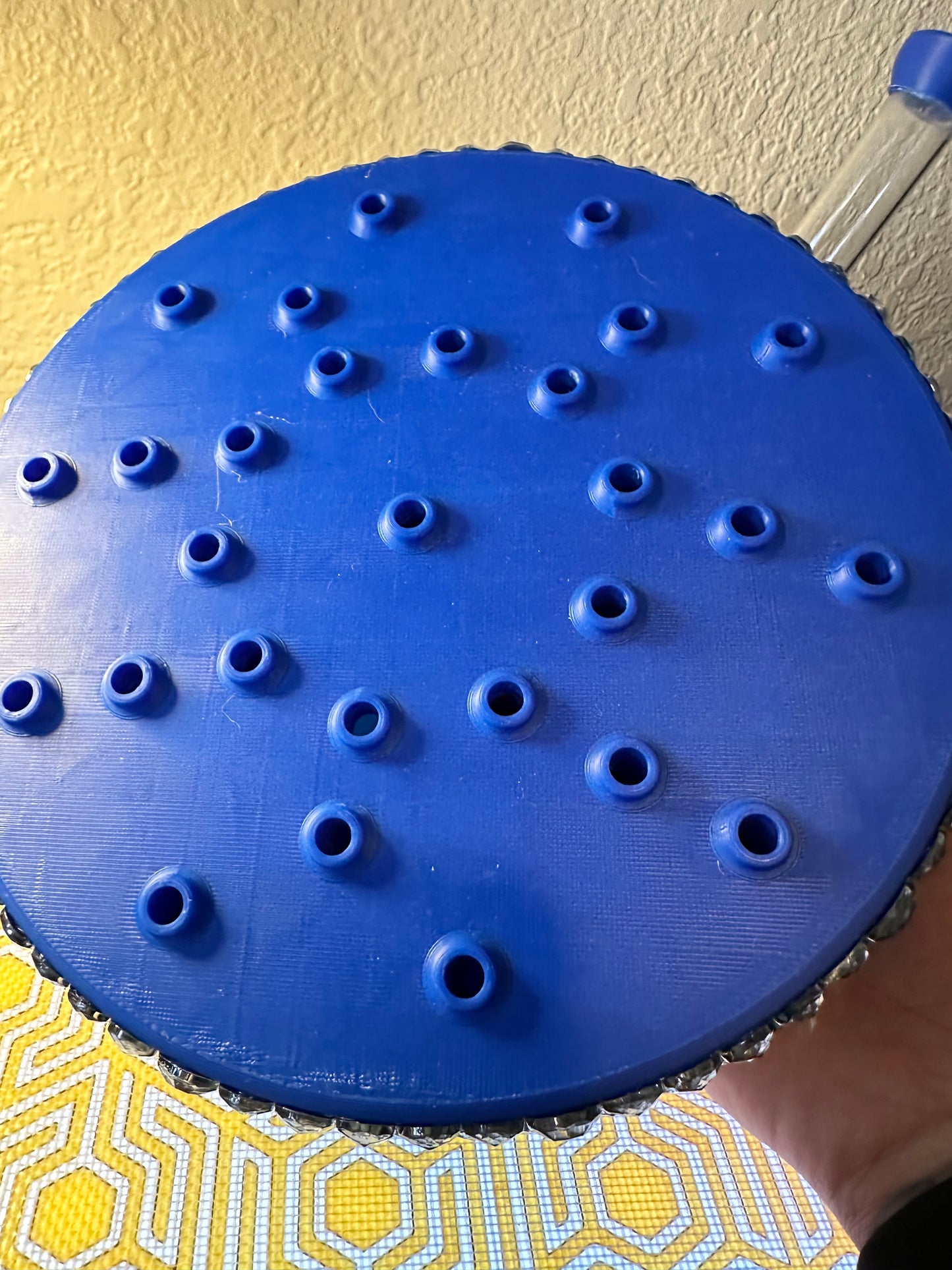 28 hole bling cake 🎂