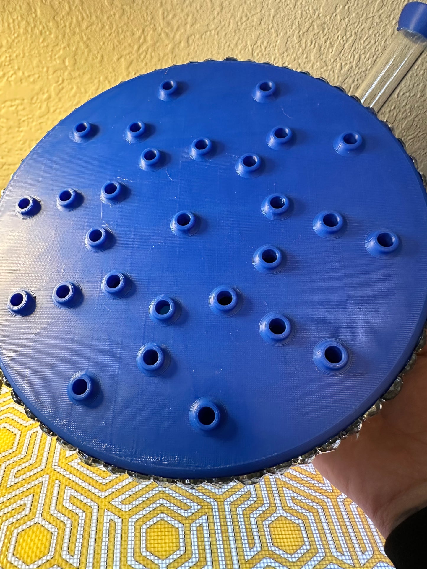 28 hole bling cake 🎂