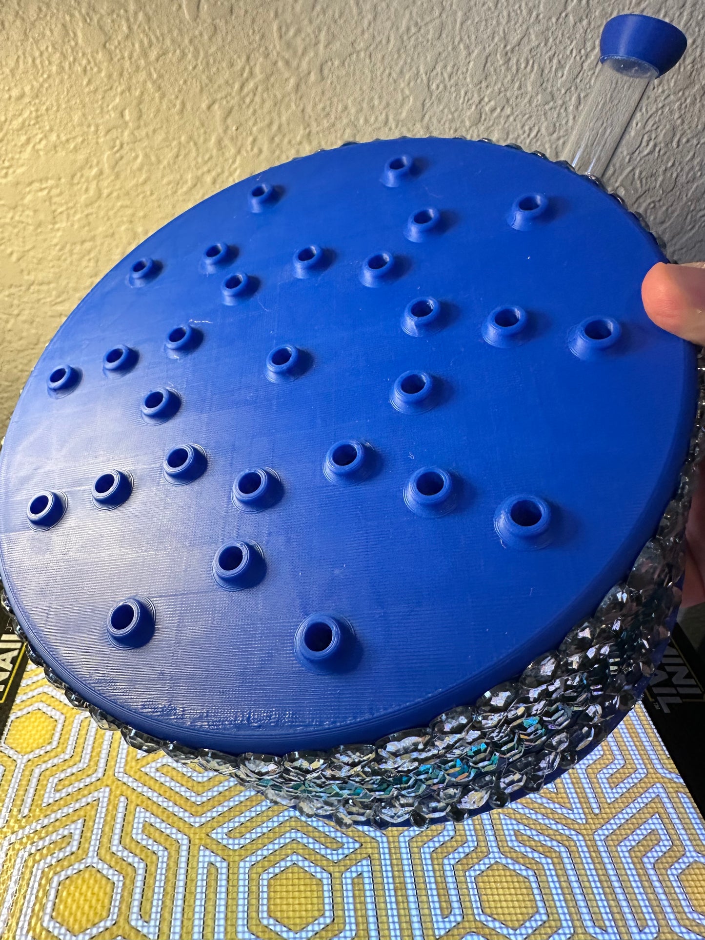 28 hole bling cake 🎂